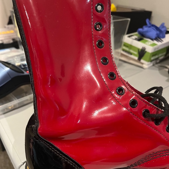 Vintage Dr. Martens Patent Leather Red & Black, Women's size 10 US - Picture 10 of 16